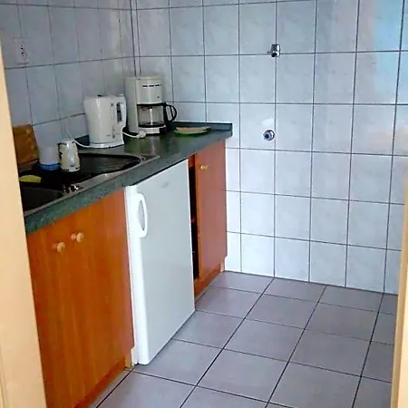Gospodarstwo Agroturystyczne-pensjonat Sad 住宿加早餐酒店