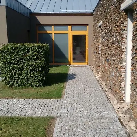 住宿加早餐酒店 Gospodarstwo Agroturystyczne-pensjonat Sad 3*