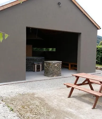 Gospodarstwo Agroturystyczne-pensjonat Sad Bed & Breakfast